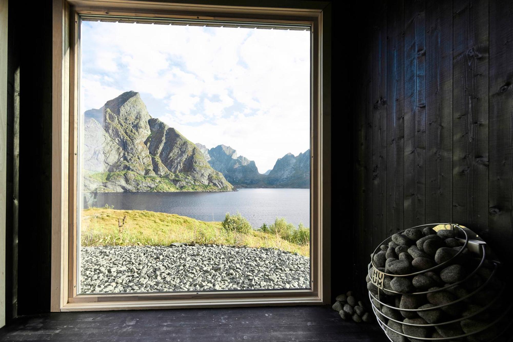 Lofoten Panorama Luxury With Sauna In *